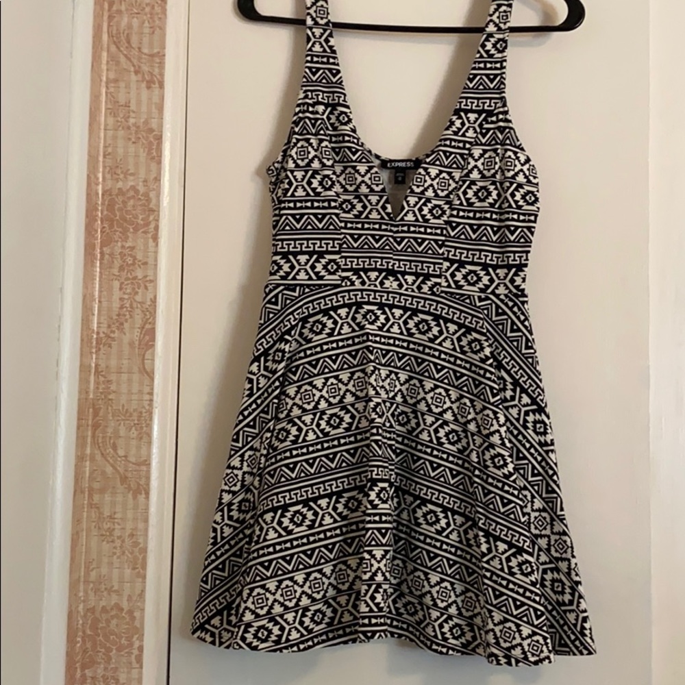 NWOT Express dress 🖤🤍